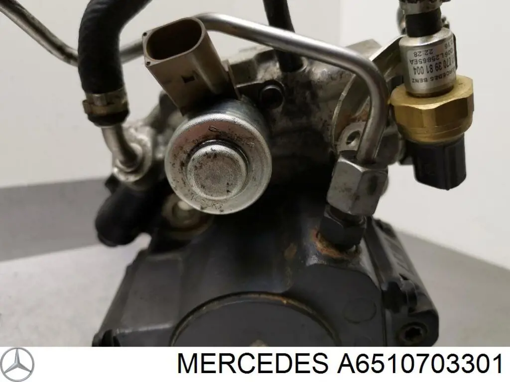 Паливний насос високого тиску A6510703301 Mercedes