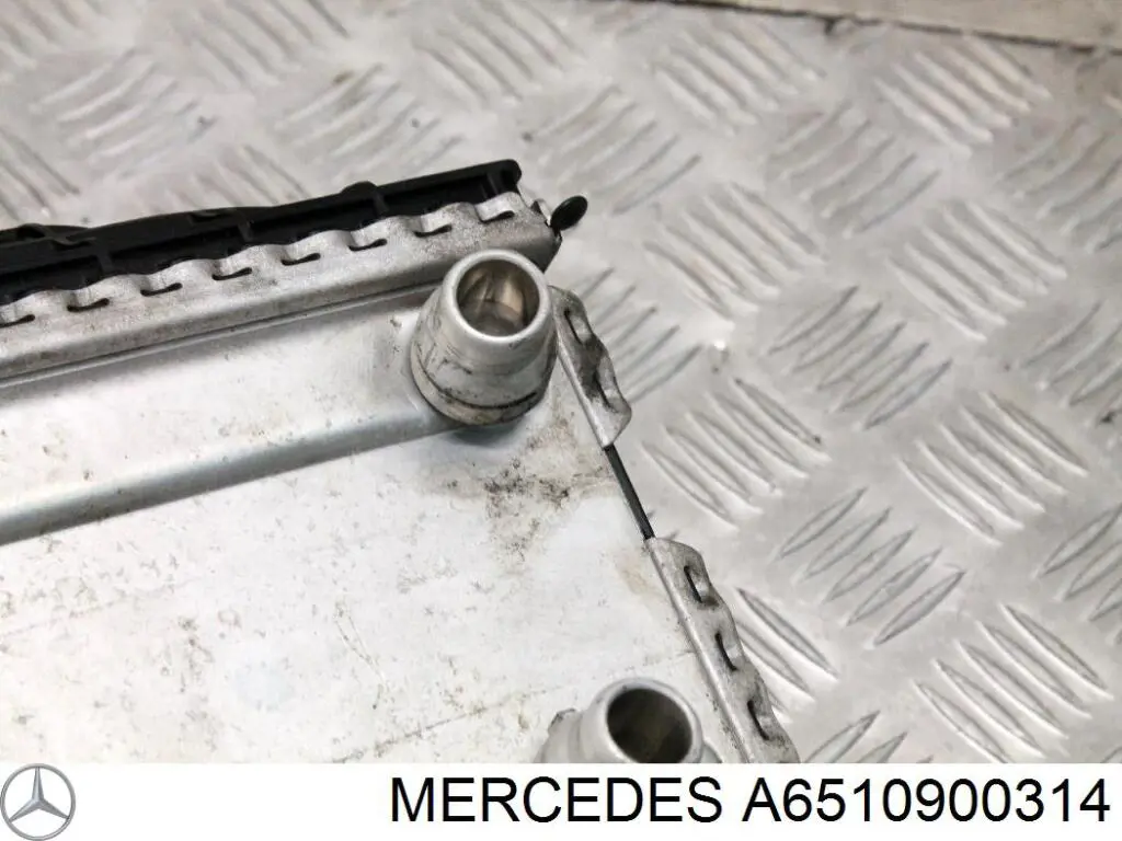 Купити A6510900314 Mercedes Радіатор интеркуллера