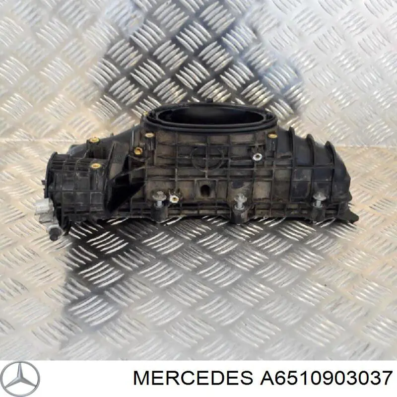 A6510903037 Mercedes колектор впускний