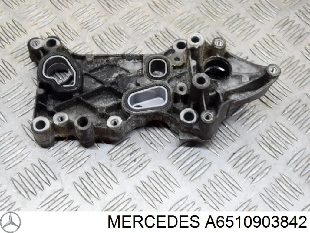 Шланг (патрубок) обігріву дросельної заслінки Mercedes A6510903842 ціна, від 118.21 USD