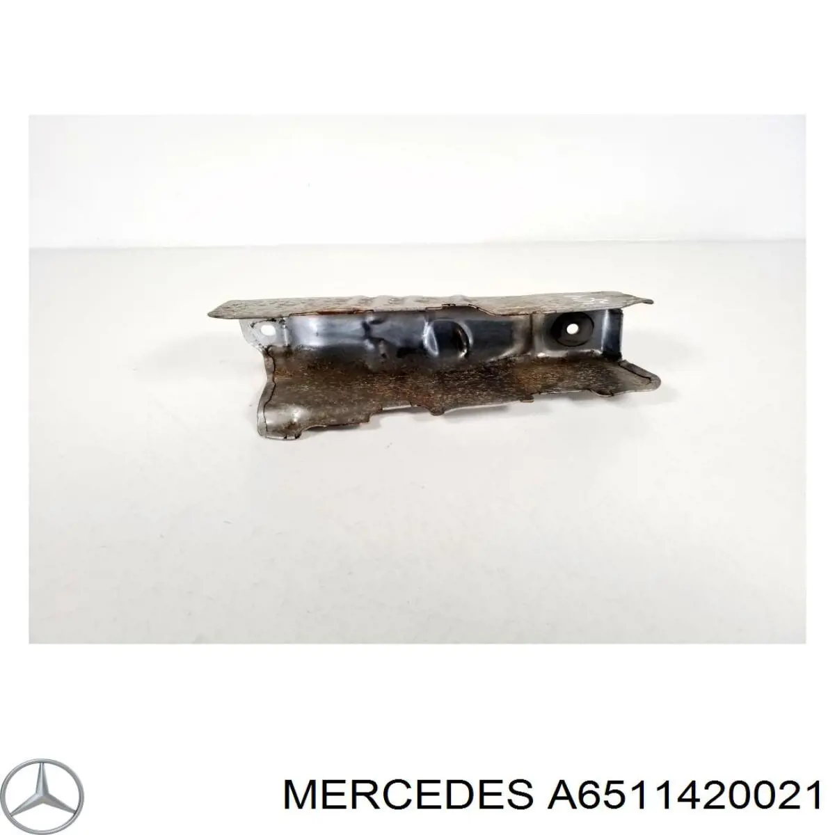 Кришка випускного колектора Mercedes A6511420021 ціна, від 5.62 USD