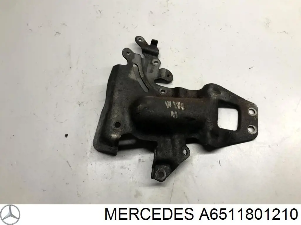 Корпус масляного фільтра A6511801210 Mercedes