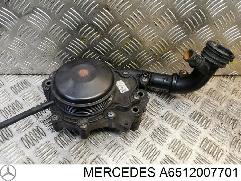 Помпа A6512007701 Mercedes