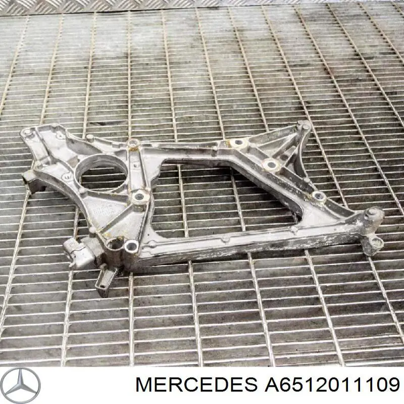 Кріплення генератора Mercedes GLK 