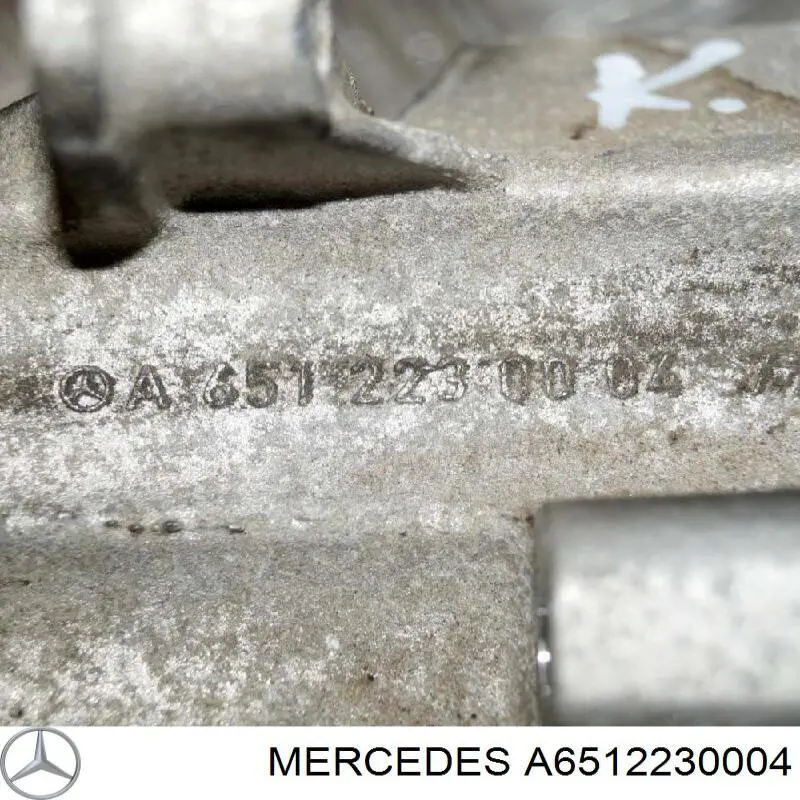 A6512230004 Mercedes Кронштейн подушки (опори) двигуна, лівої