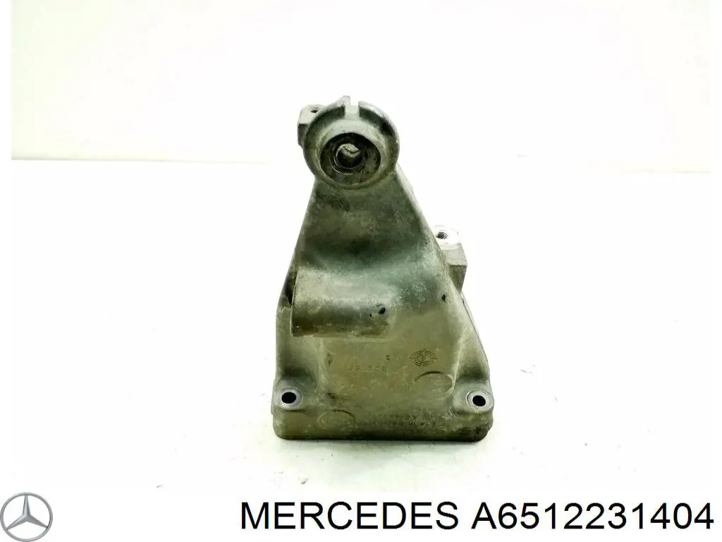 Кронштейн подушки (опори) двигуна, правої Mercedes A6512231404 ціна, від 18.62 USD