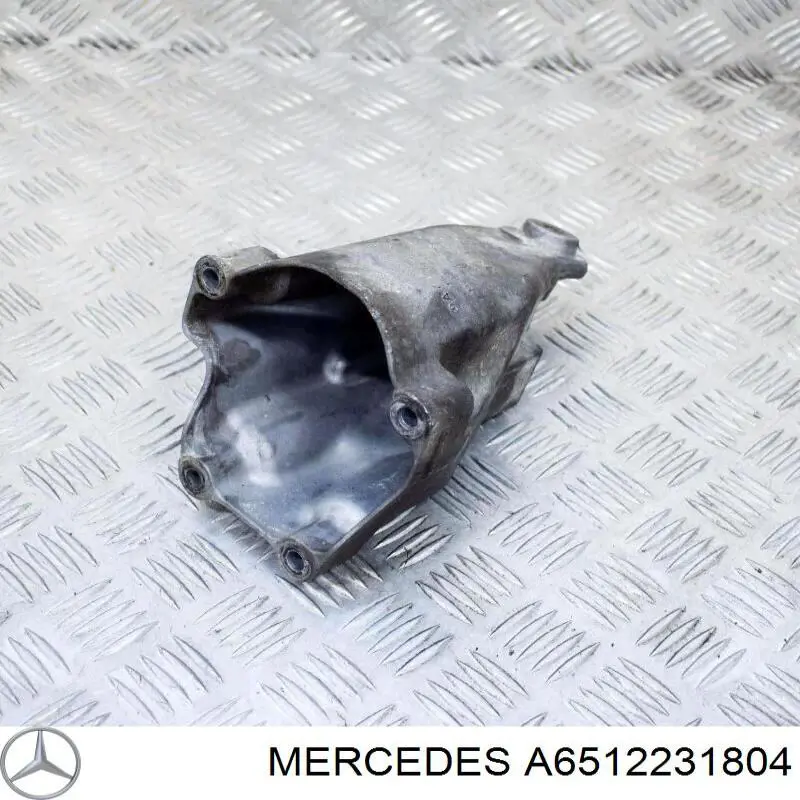 A6512231804 Mercedes Кронштейн подушки (опори) двигуна, правої