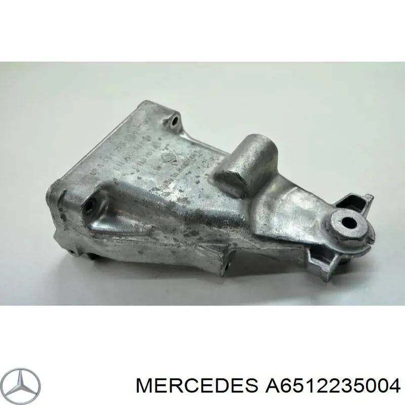 Купити A6512235004 Mercedes Кронштейн подушки (опори) двигуна, правої