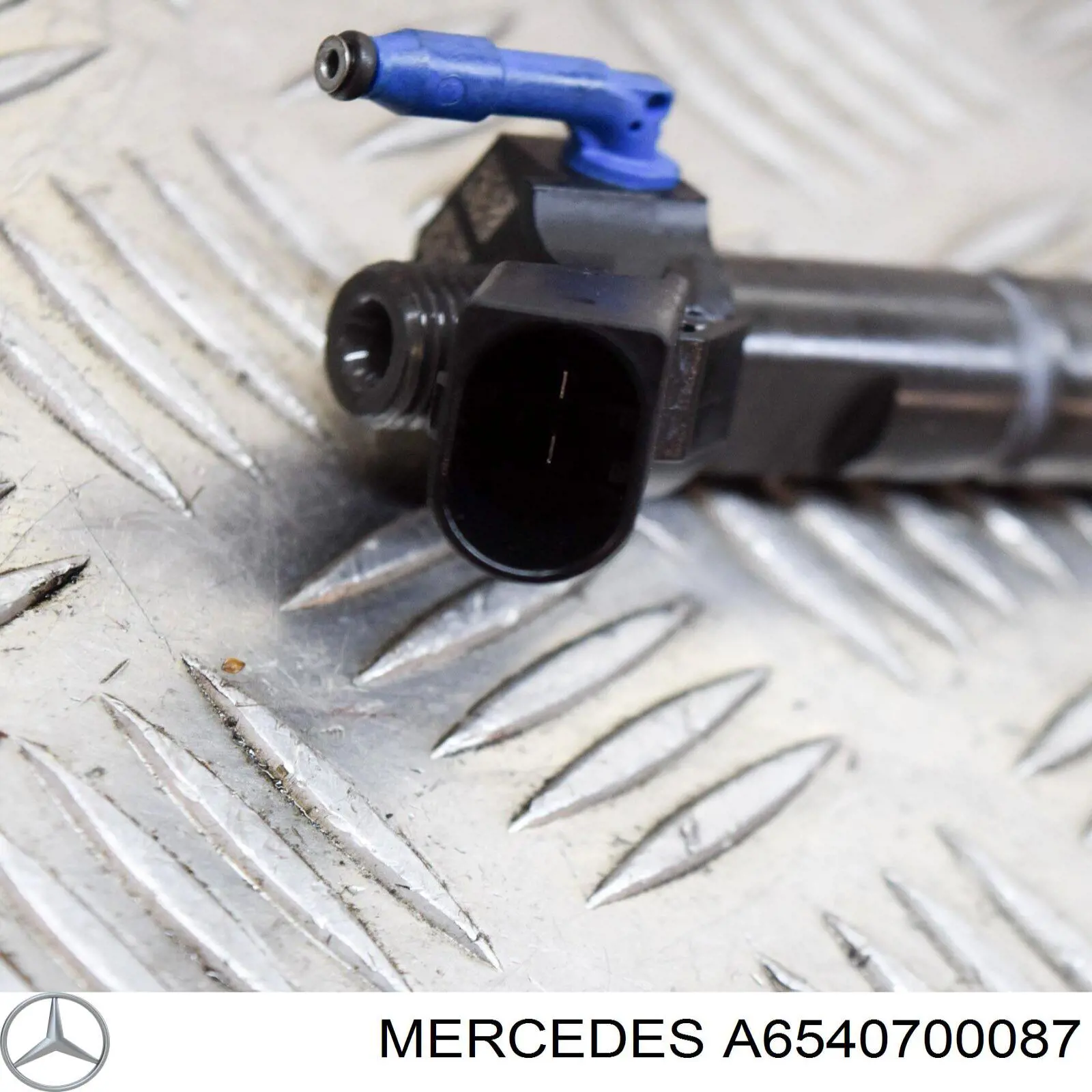 Паливні форсунки A6540700087 Mercedes