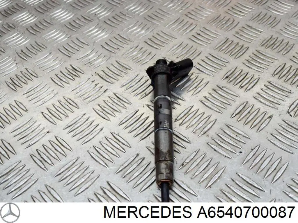 Купити A6540700087 Mercedes Форсунка дизельна в зборі, розпилювач + тримач