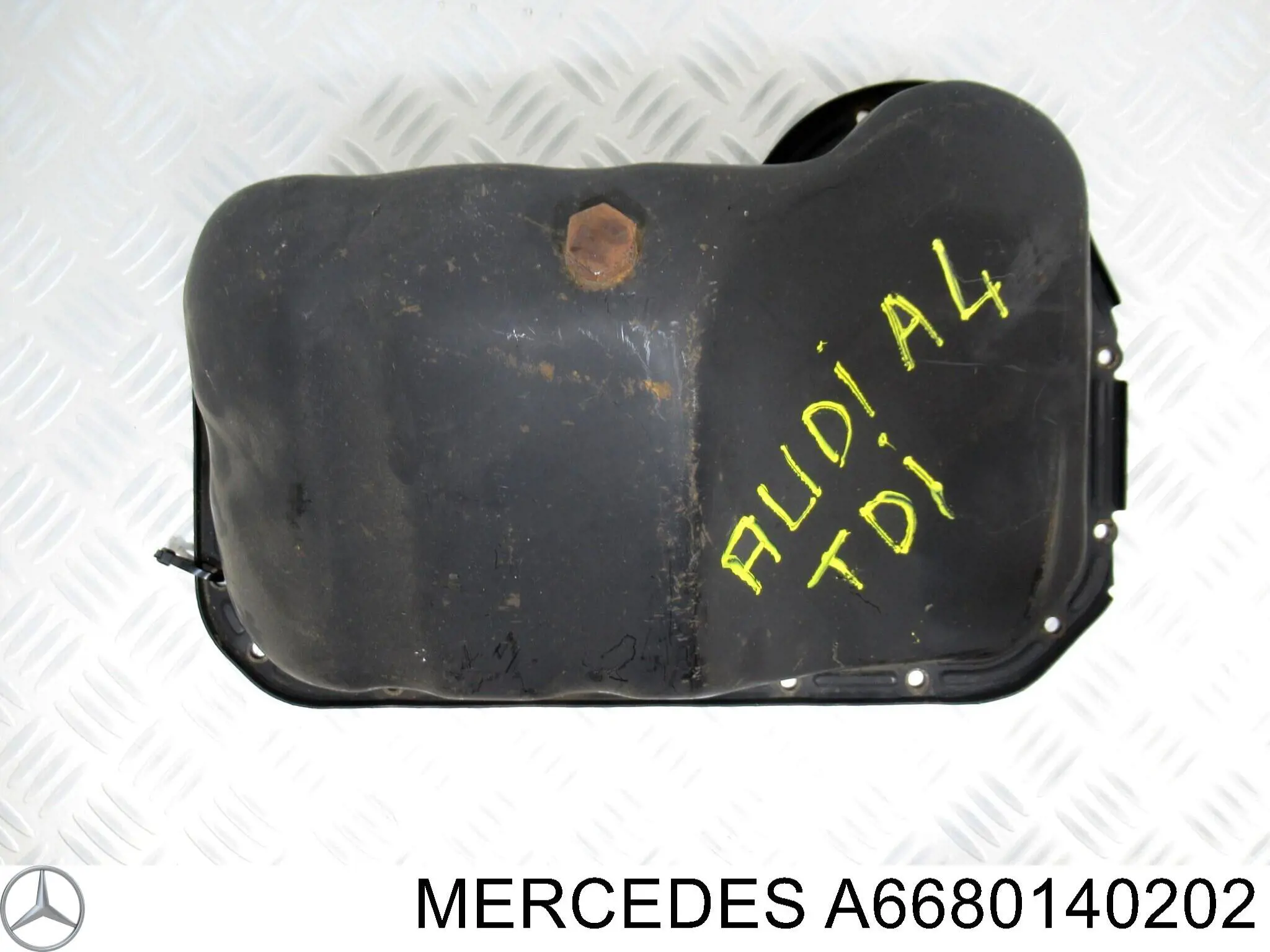 Піддон двигуна Mercedes A6680140202 ціна, від 50.68 USD
