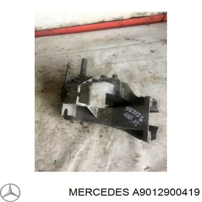 Купити A9012900419 Mercedes 