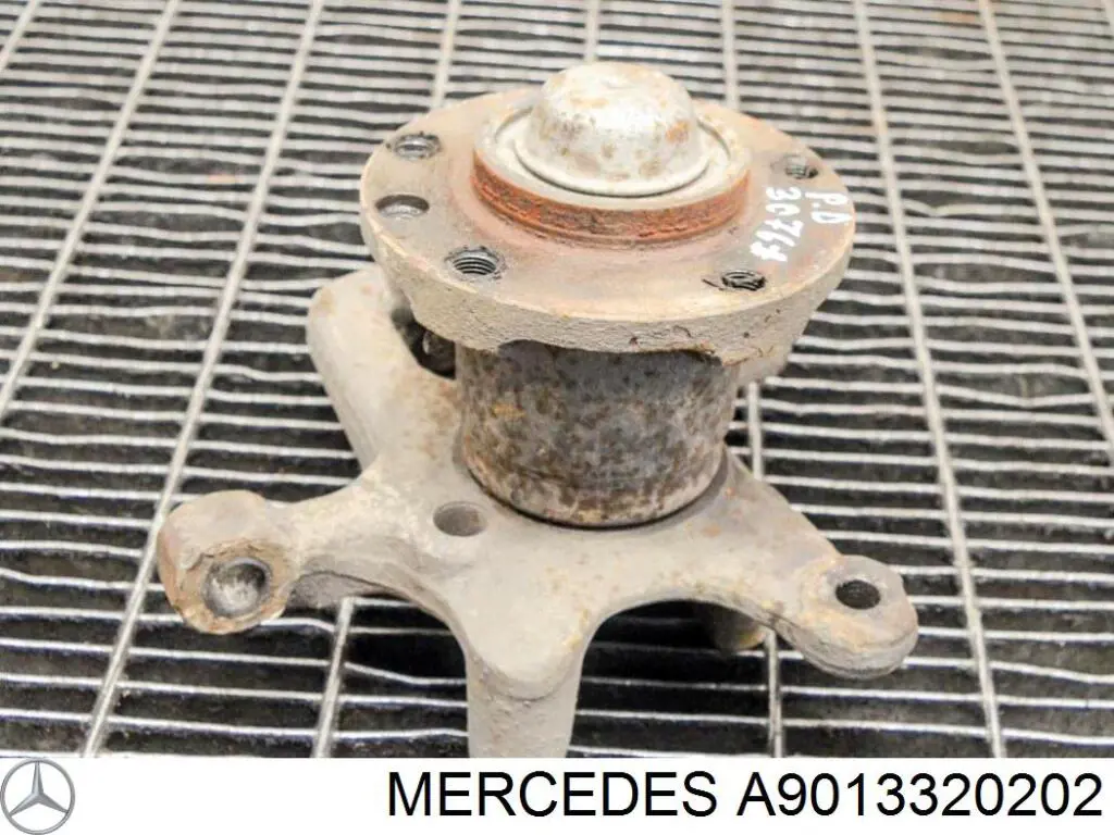 Купити A9013320202 Mercedes Цапфа передні праві
