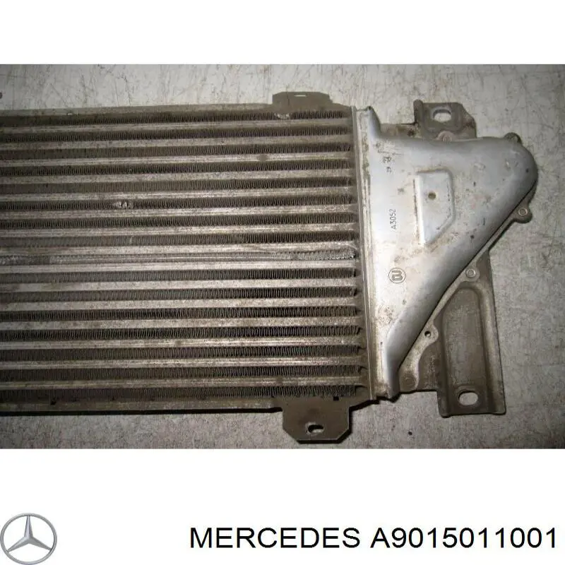 Інтеркулер A9015011001 Mercedes