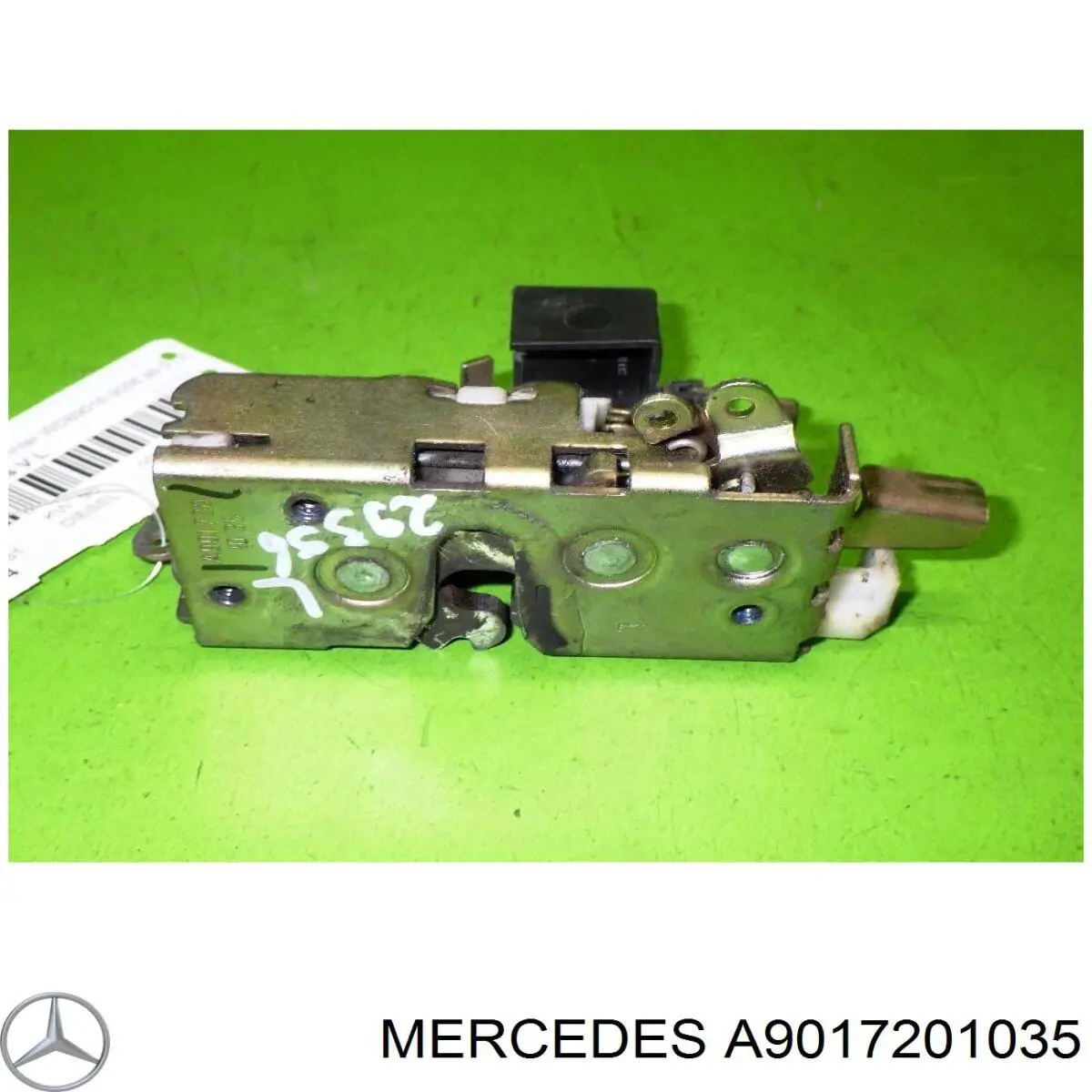A9017201035 Mercedes замок передньої двері, лівої