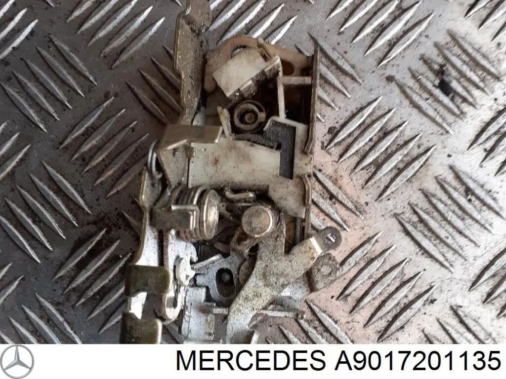 A9017201135 Mercedes замок передньої двері, правої