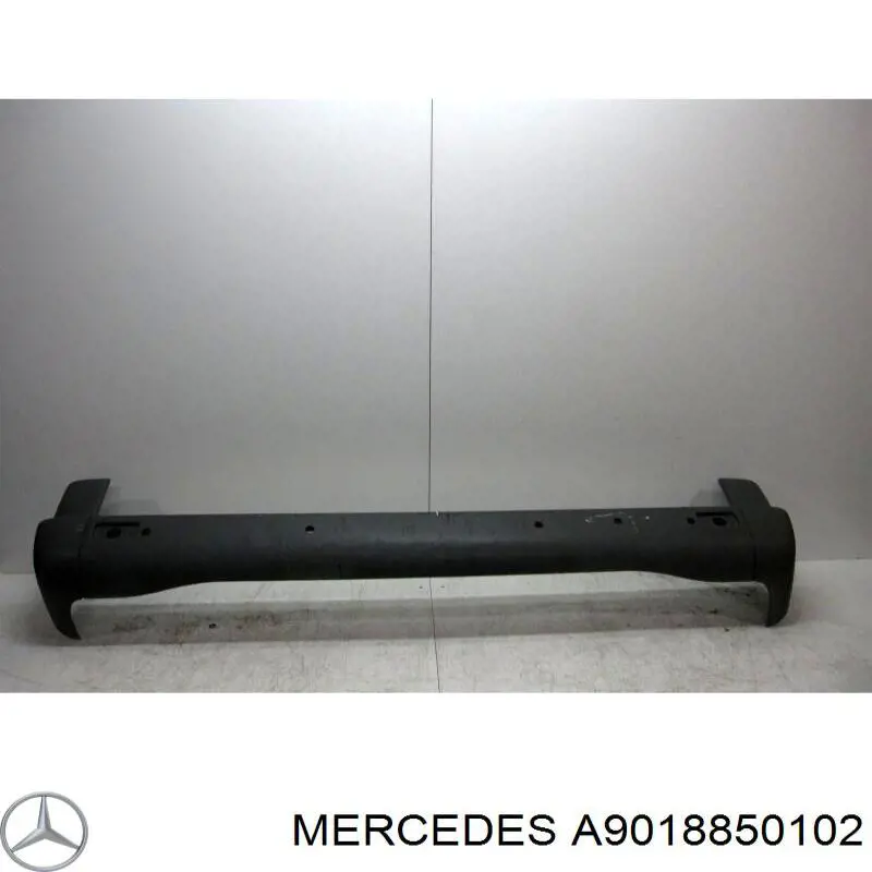 Задній бампер A9018850102 Mercedes