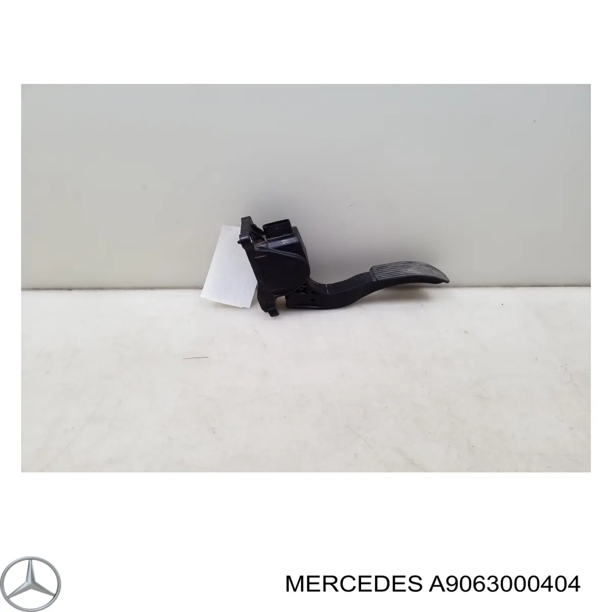 Купити A9063000404 Mercedes Педаль газу