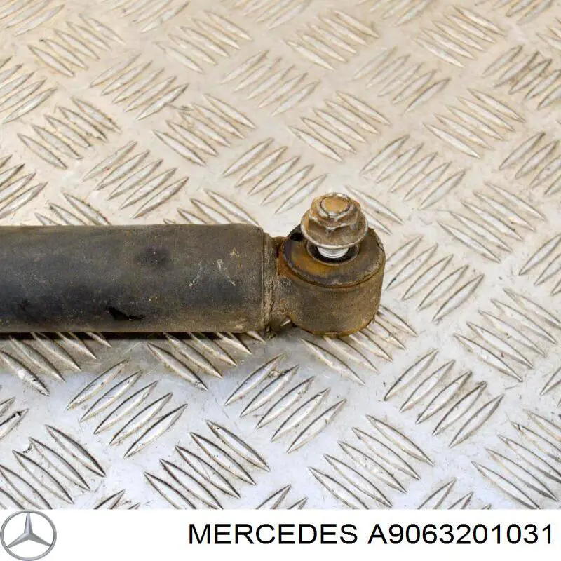 Амортизатор задній Mercedes A9063201031 ціна, від 28.55 USD