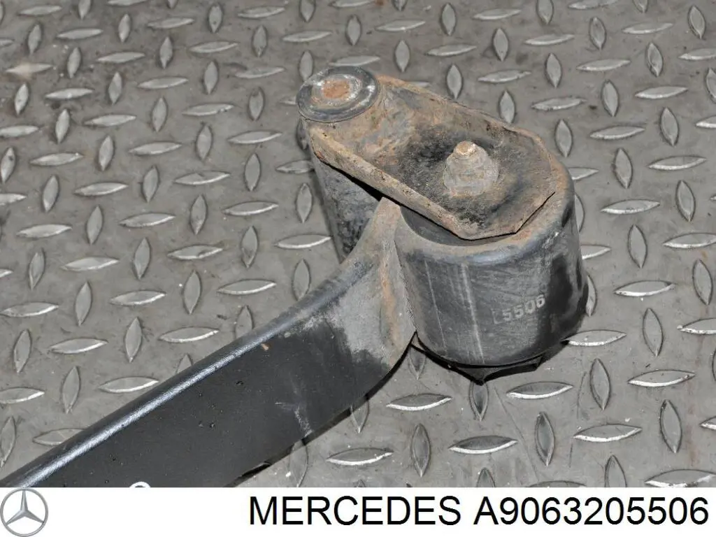 5856830 Lesjofors Ресора (задня)