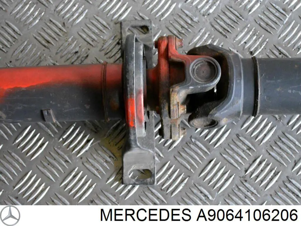 Вал карданний задній, у зборі Mercedes A9064102616 ціна, від 481.61 USD