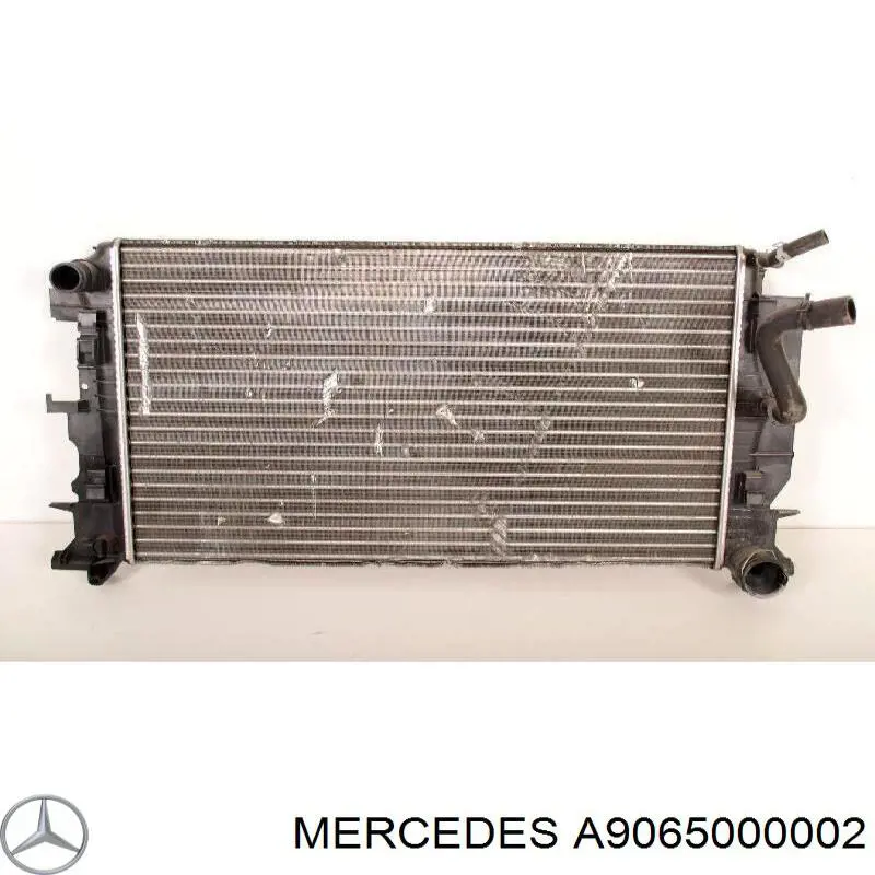 A9065000002 Mercedes радіатор охолодження двигуна