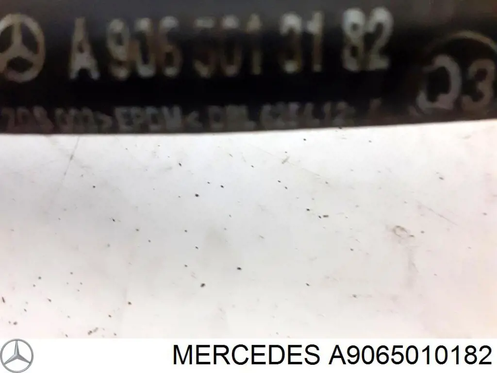 Шланг/патрубок радіатора охолодження, верхній Mercedes A9065010182 ціна, від 9.28 USD