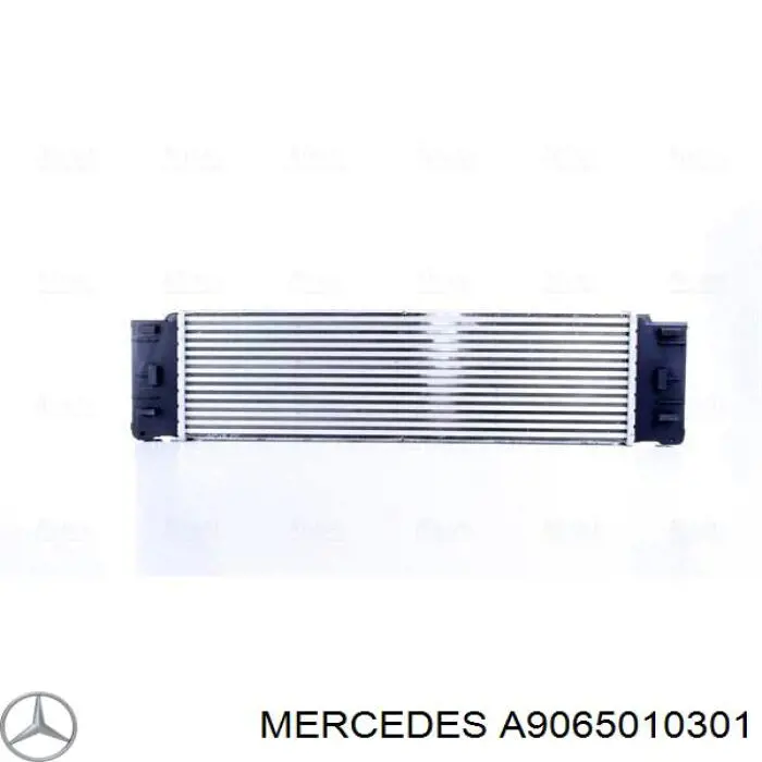 A9065010301 Mercedes радіатор интеркуллера