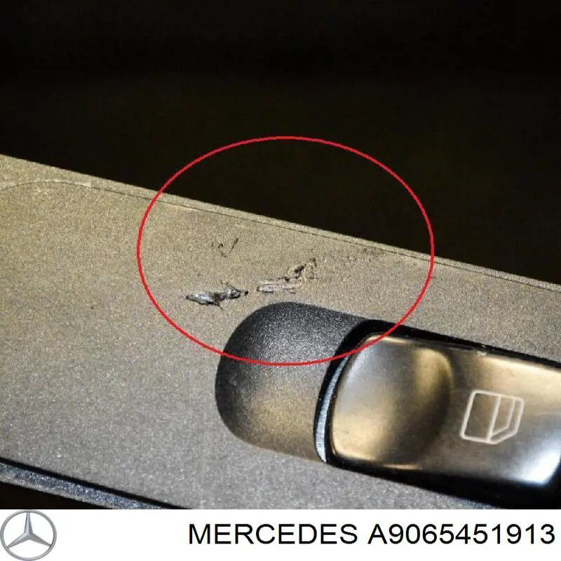 Купити A9065451913 Mercedes Кнопковий блок керування склопідіймачами передній правий