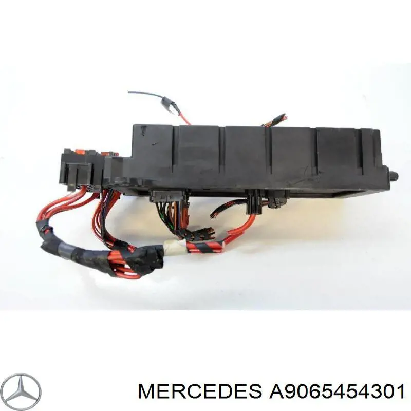 Купити A9065454301 Mercedes Корпус запобіжників