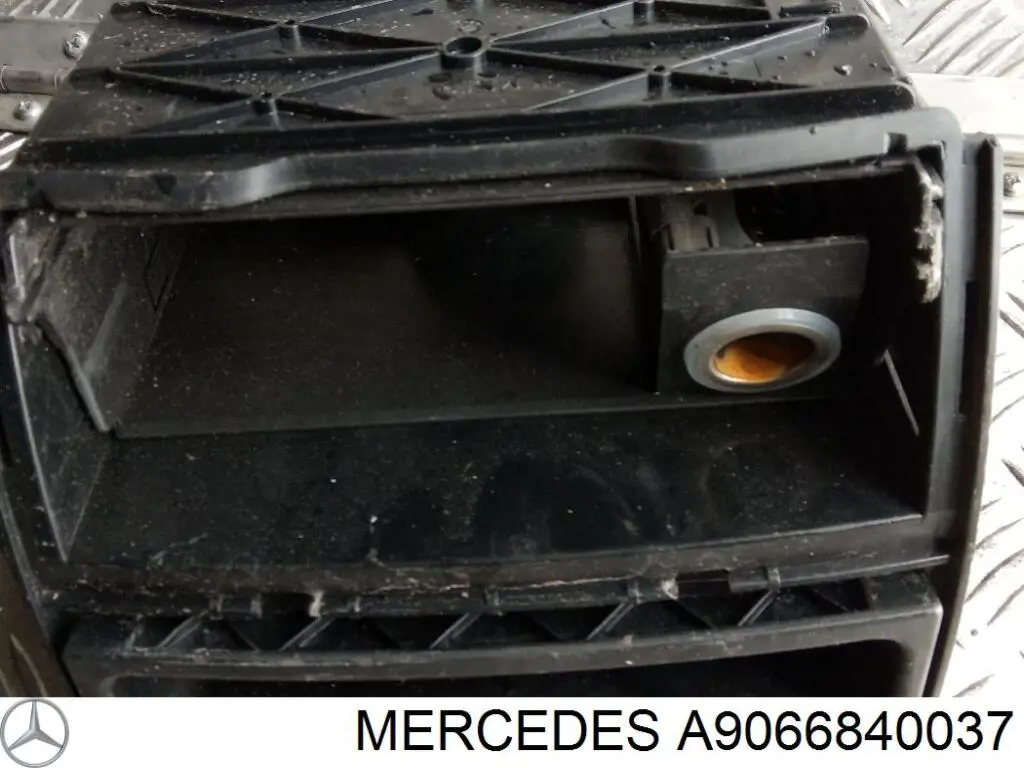 A9066840037 Mercedes 