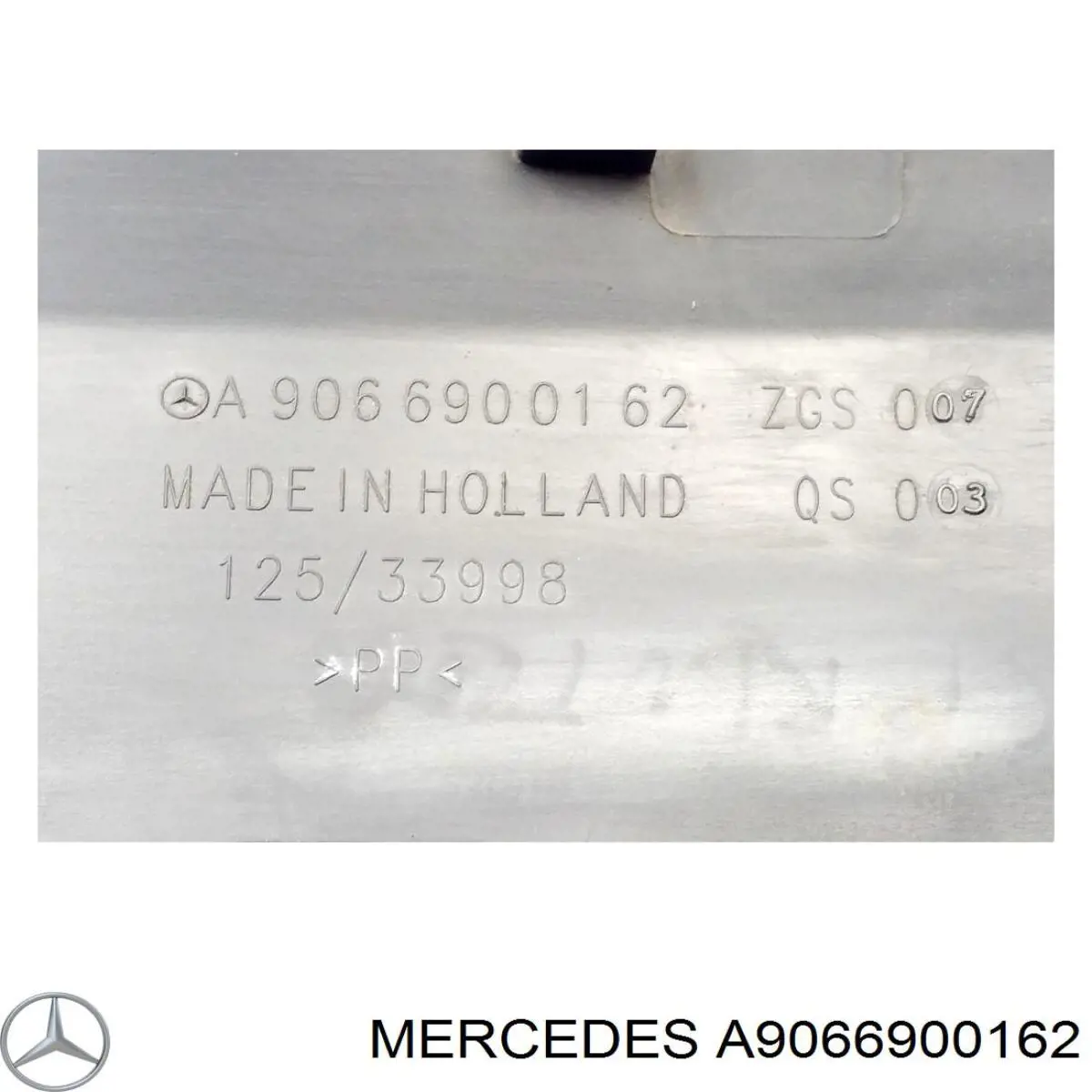 Молдинг передньої лівої двері, нижній A9066900162 Mercedes