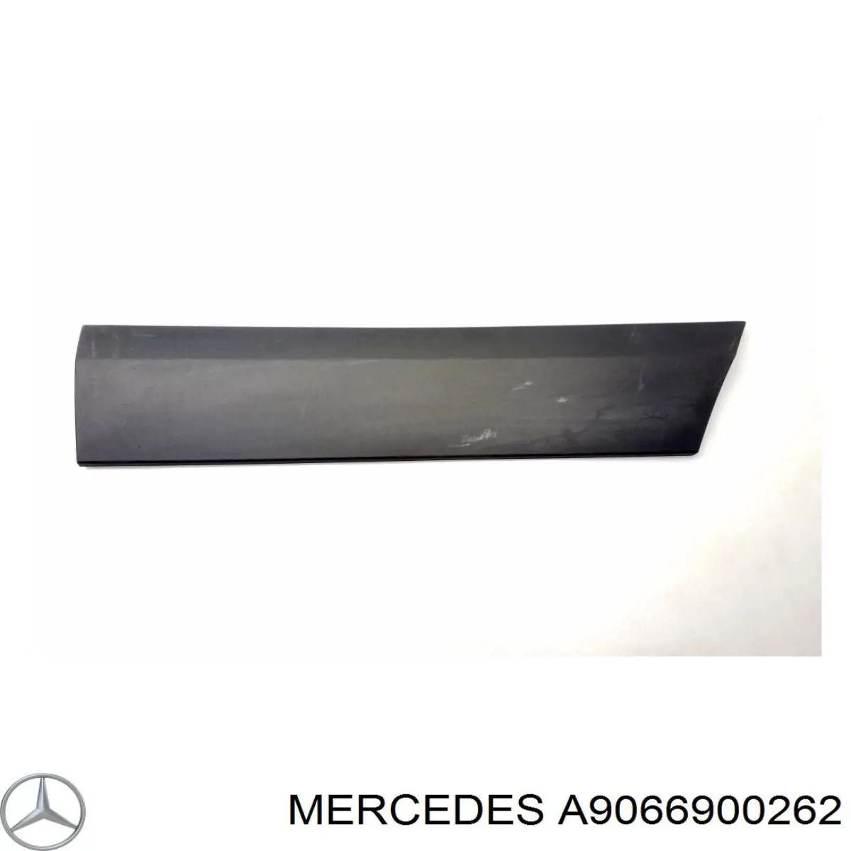 A9066900262 Mercedes молдинг передньої правої двері, нижній