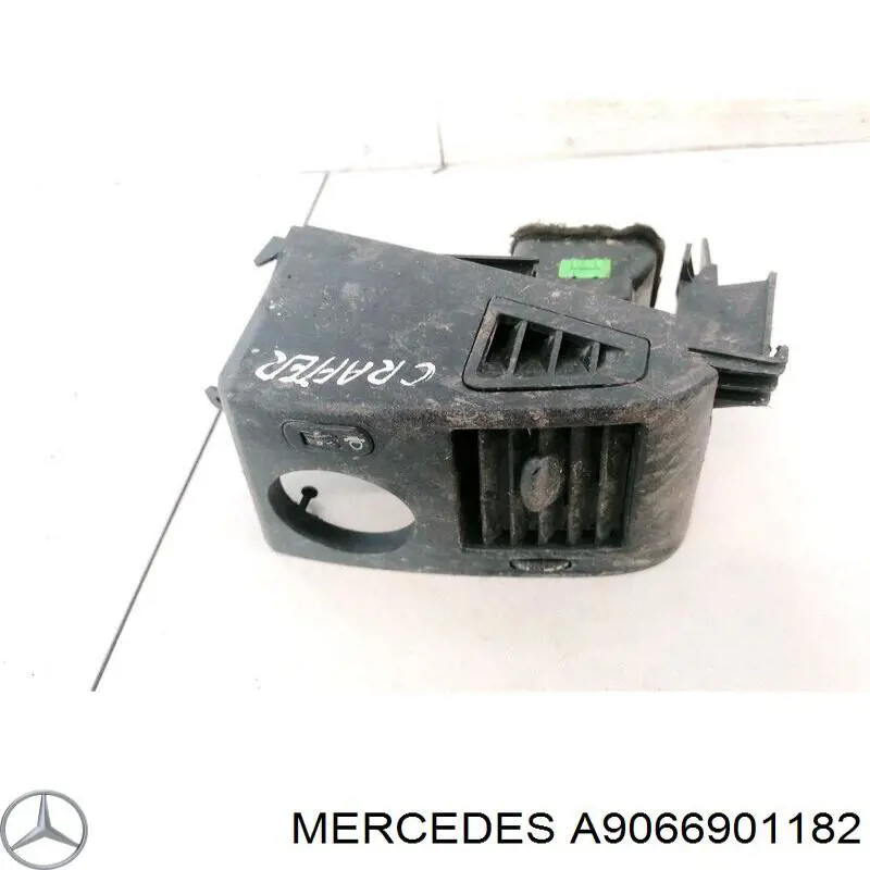 Купити A9066901182 Mercedes Накладка стійки кузова зовнішня, передня ліва
