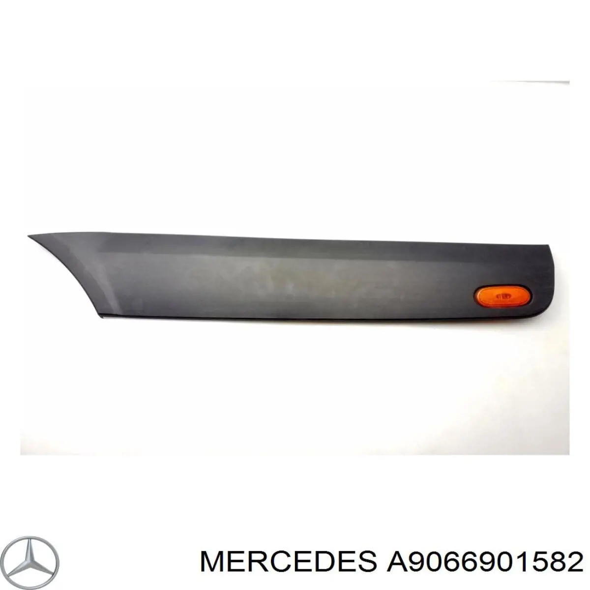 A9066901582 Mercedes накладка заднього лівого крила