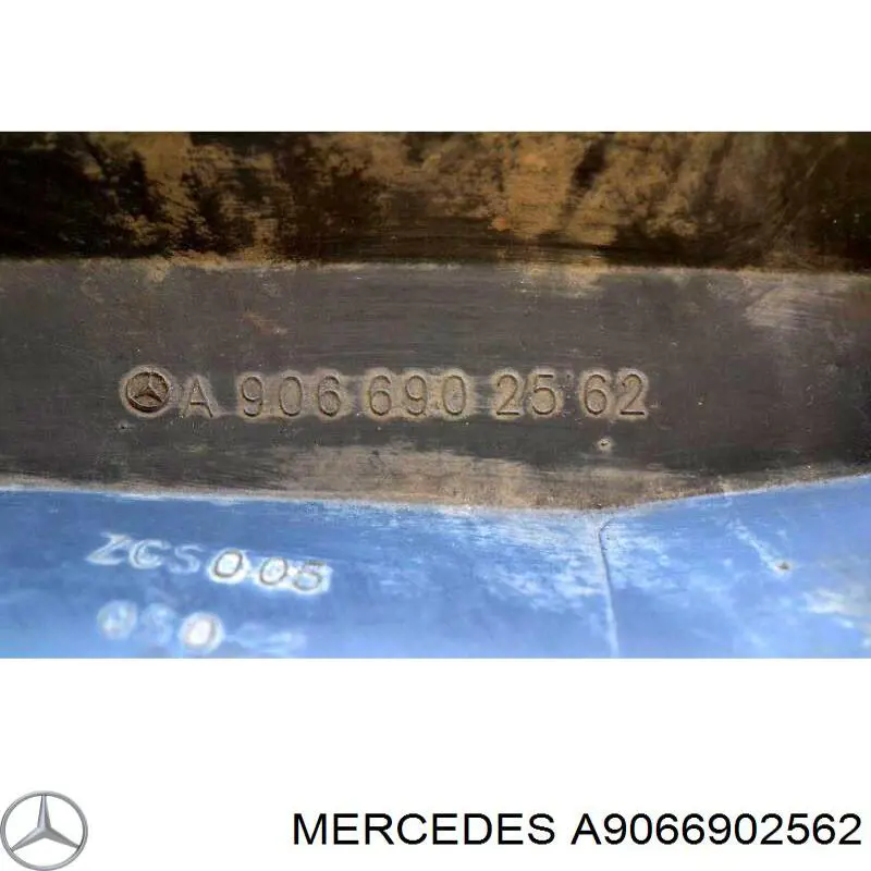 Купити A90669025629B51 Mercedes Накладка переднього лівого крила
