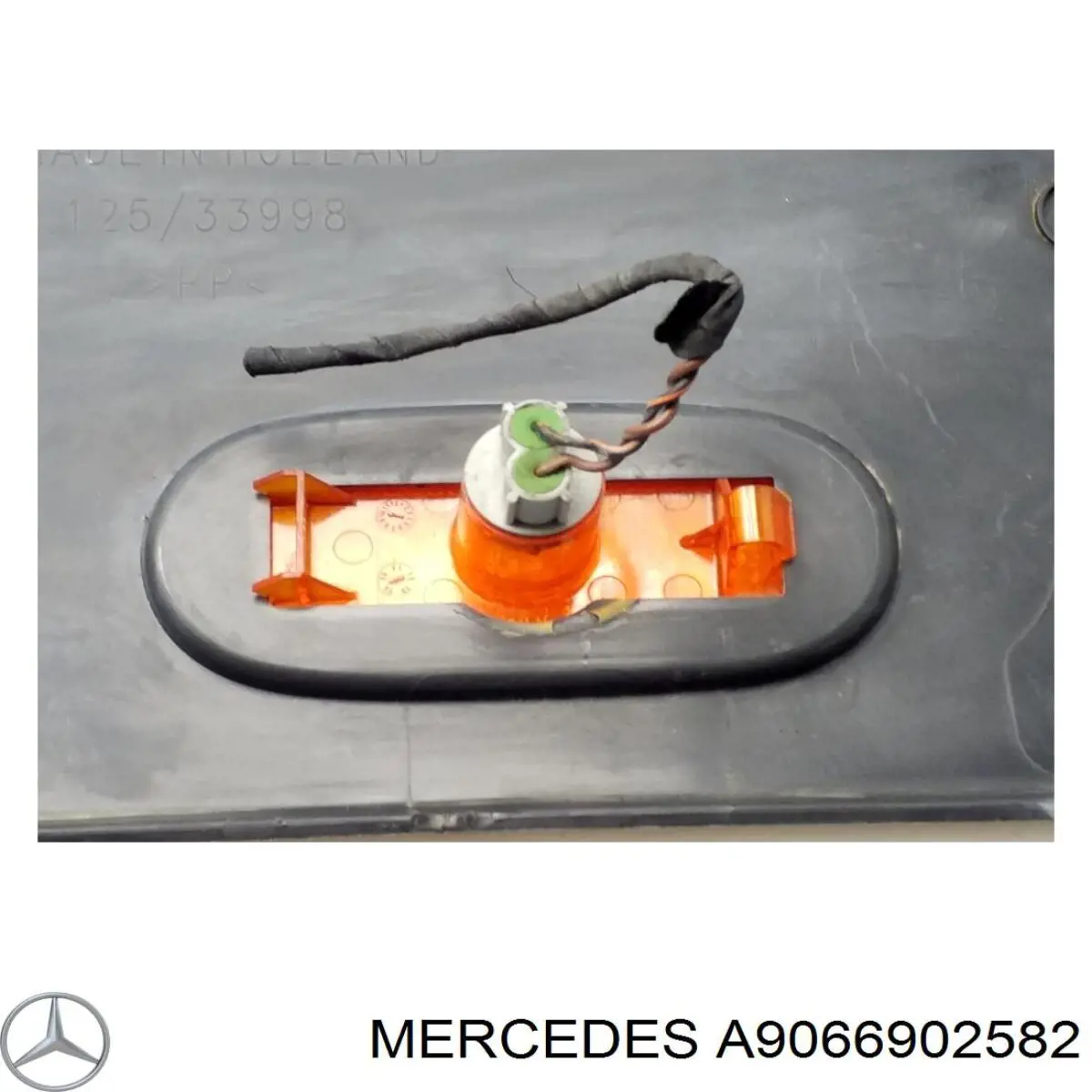 Купити A9066902582 Mercedes Молдинг заднього лівого крила