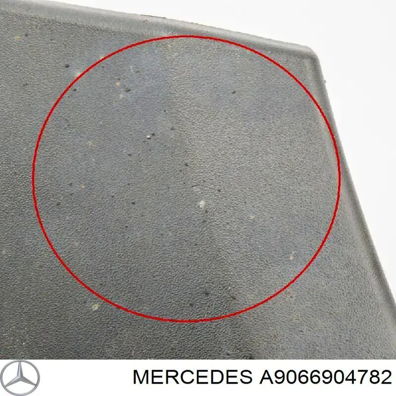A9066904782 Mercedes Накладка переднього лівого крила