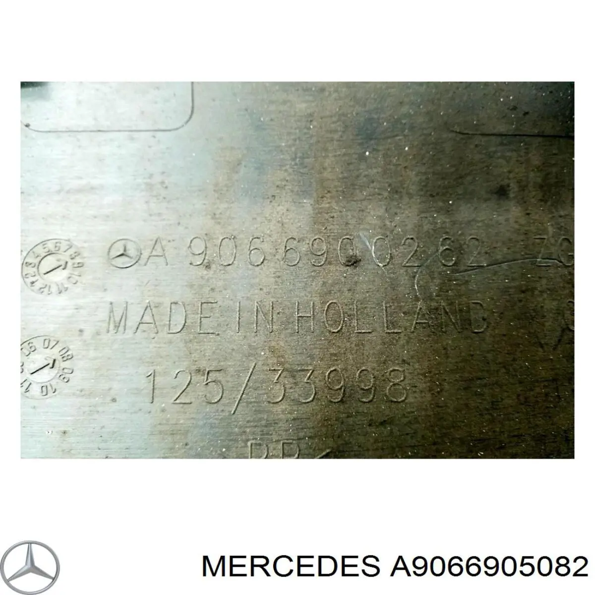 Молдинг передньої правої двері, нижній Mercedes A9066905082 ціна, від 15.75 USD