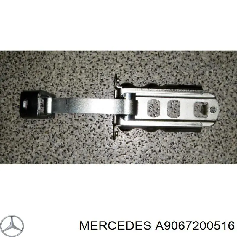 A9067200516 Mercedes обмежувач відкриття дверей, передній
