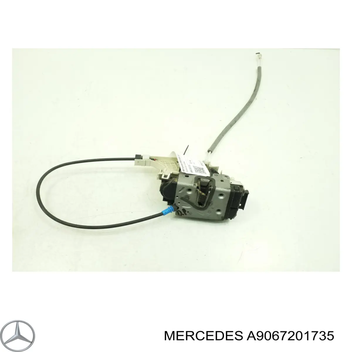 Замок передніх пасажирських дверей Mercedes A9067201735 ціна, від 32.02 USD