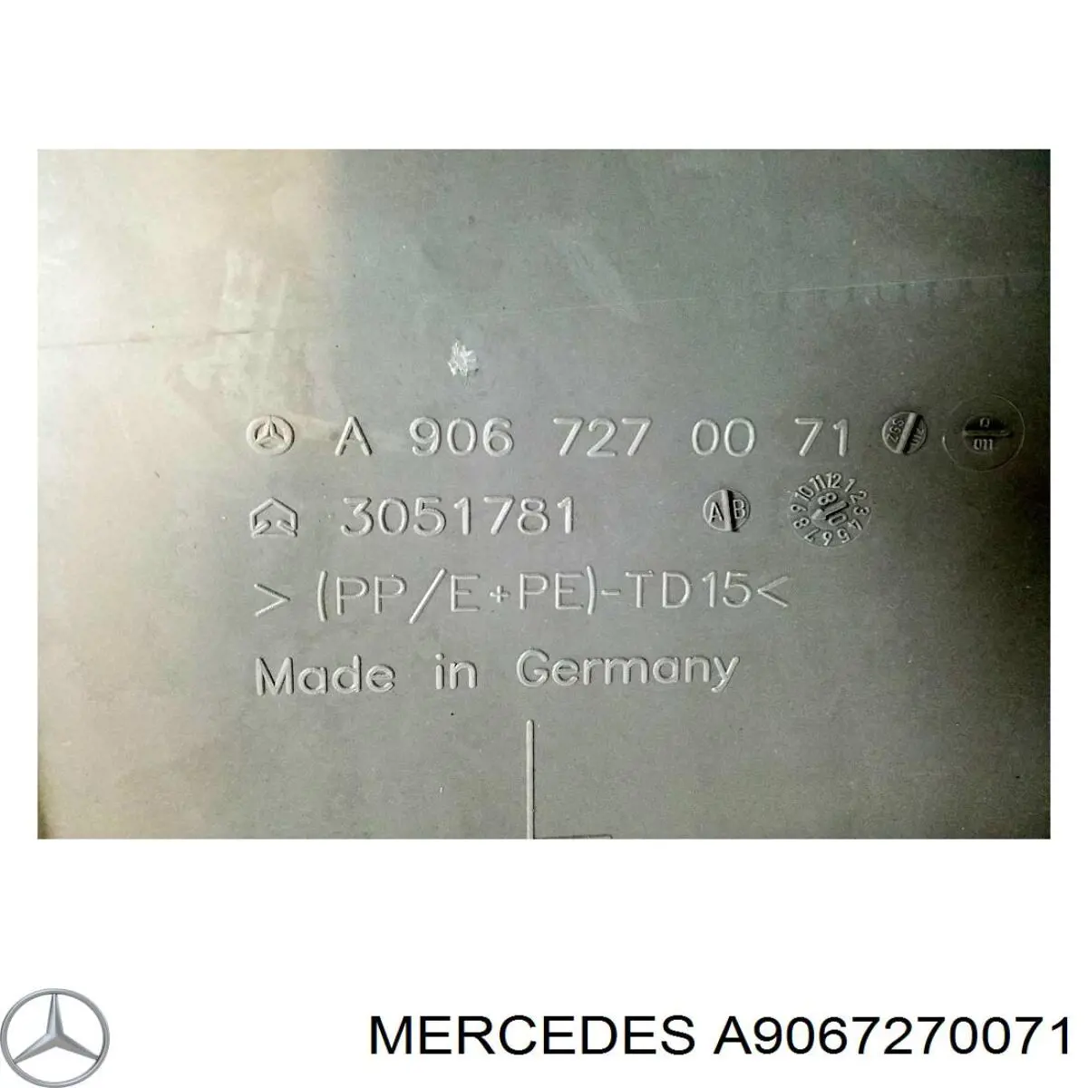 Дверна карта передня ліва Mercedes A9067270071 ціна, від 12.74 USD