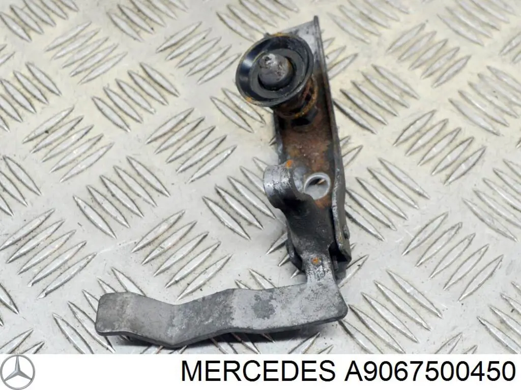 Замок капота Mercedes A9067500450 ціна, від 6.33 USD