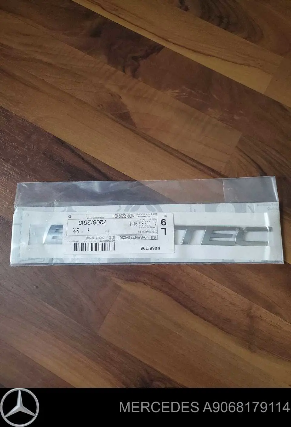 Емблема на кришку багажника, фірм.значок Mercedes A9068179114 ціна, від 36.01 USD