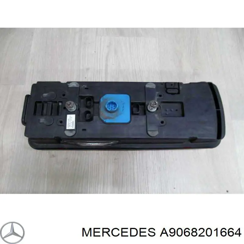 Ліхтар задній лівий Mercedes A9068201664 ціна, від 233.52 USD
