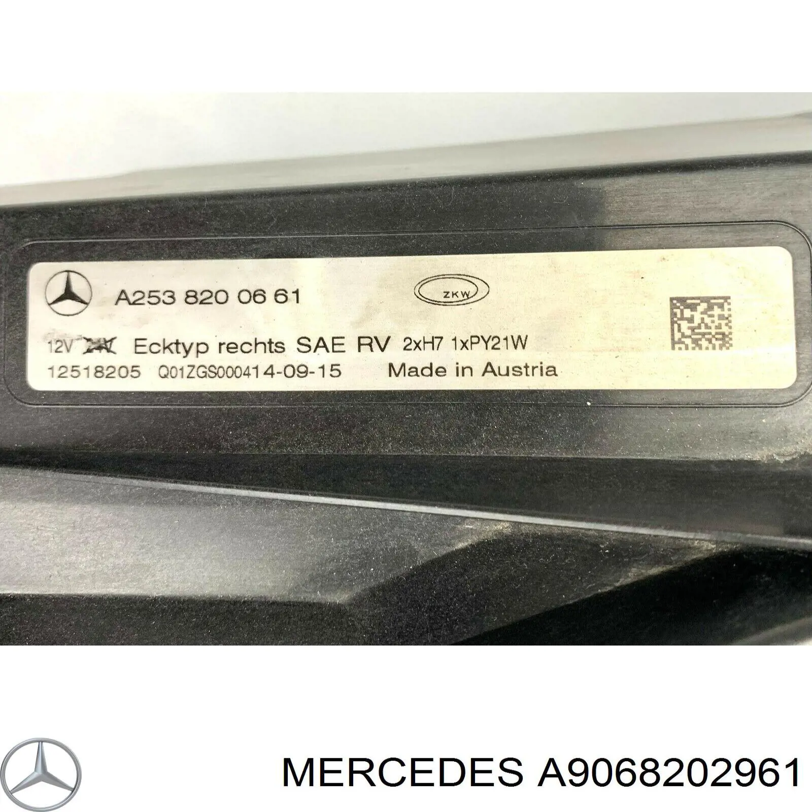 Фара правая Mercedes A9068202961 ціна, від 316.75 USD