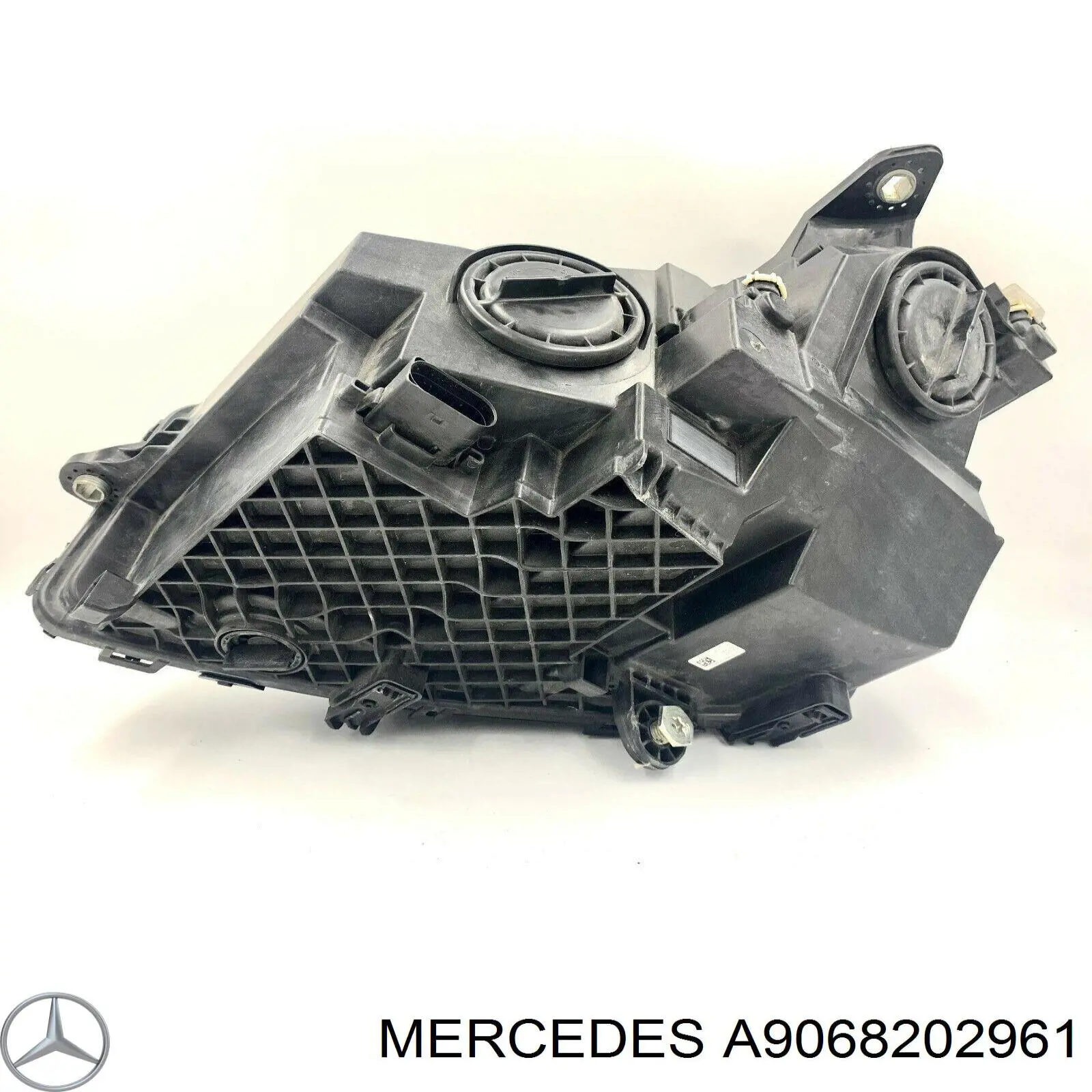 A9068202961 Mercedes Фара основна права