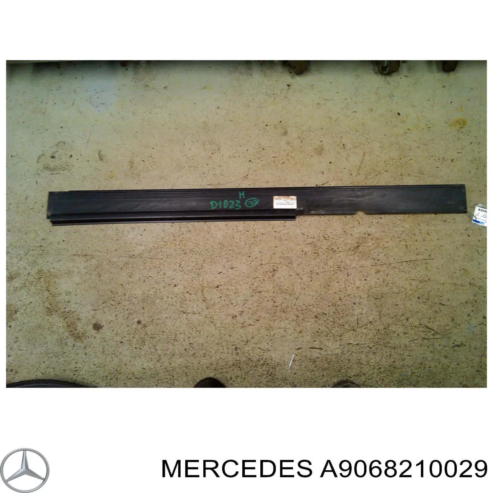 A906983008564 Mercedes 
