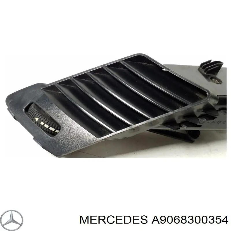 Решітка повітроводу права Mercedes A9068300354 ціна, від 6.30 USD