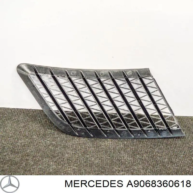 Огорожа, рамка під лобове скло Mercedes A9068360618 ціна, від 12.67 USD